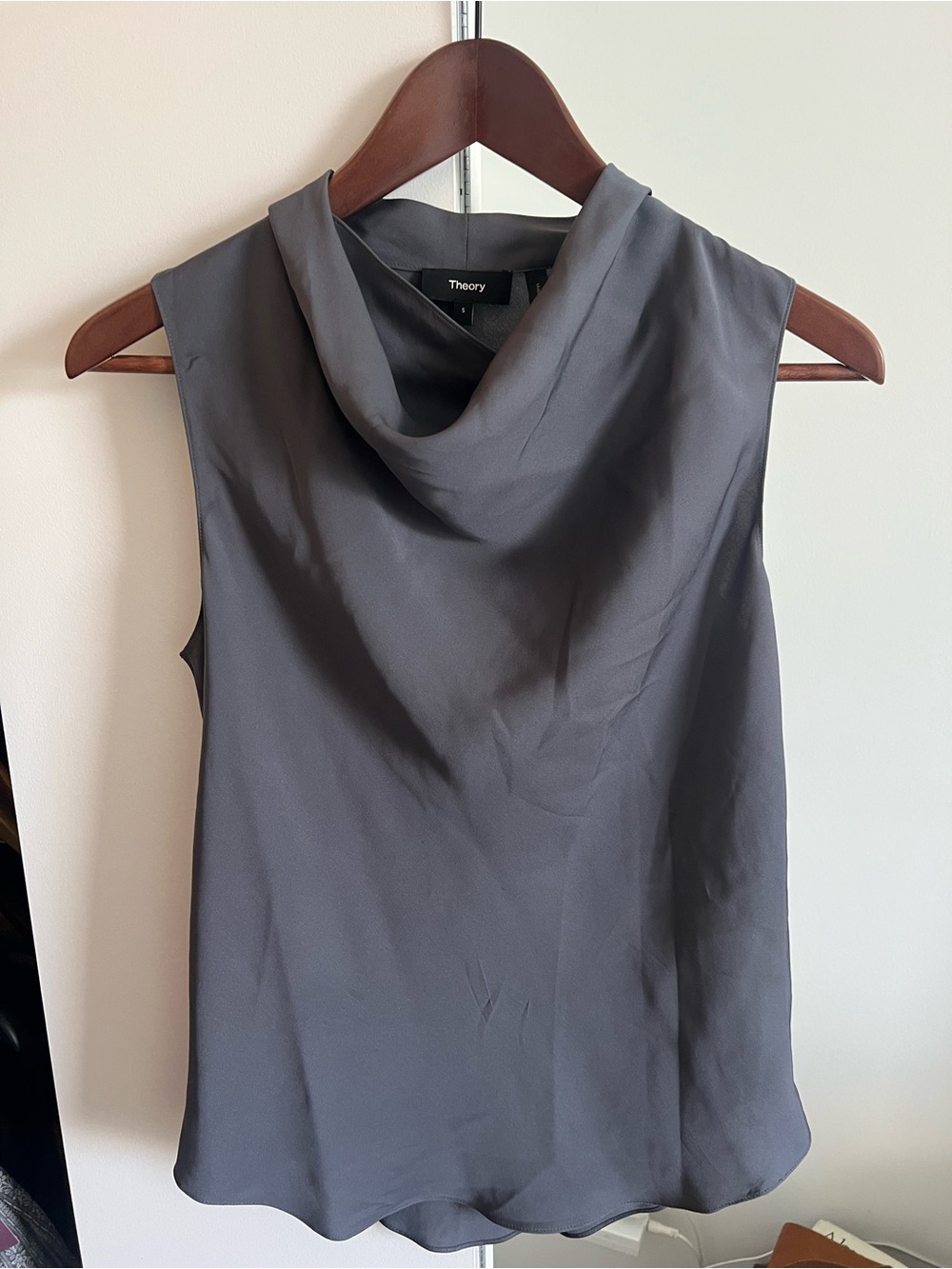 Theory set of charcoal grey silk skirt and sleeveless top - Picture 2 of 5